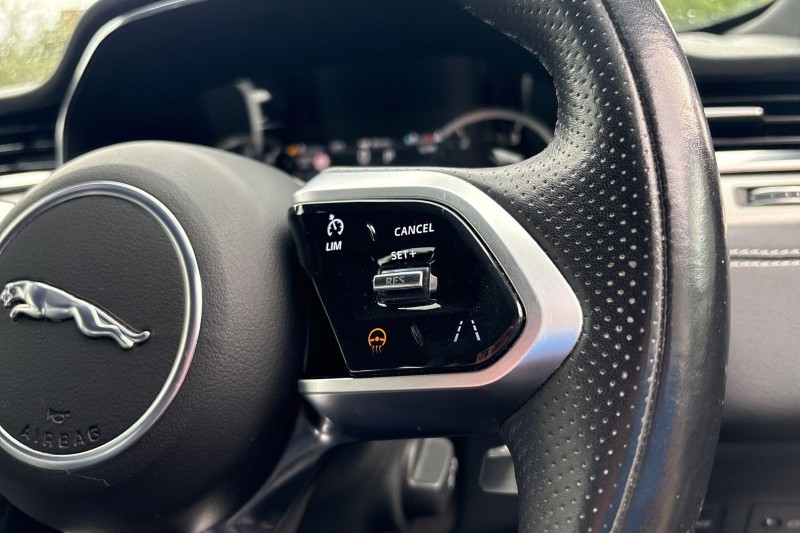 2021 (71) JAGUAR F-PACE 2.0 D200 R-Dynamic S 5dr Auto AWD 4686061