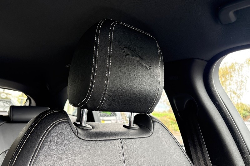 2021 (71) JAGUAR F-PACE 2.0 D200 R-Dynamic S 5dr Auto AWD 4686072