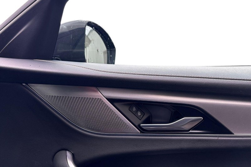 2021 (71) JAGUAR F-PACE 2.0 D200 R-Dynamic S 5dr Auto AWD 4686056