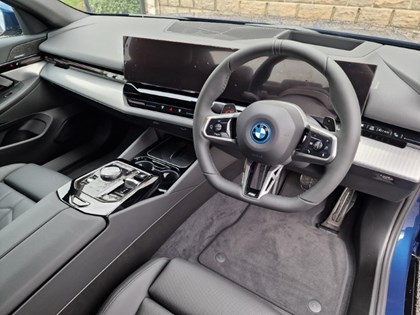 2024 (24) BMW 5 SERIES 530e M Sport 5dr Auto