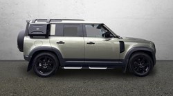 2020 (20) LAND ROVER DEFENDER 2.0 D240 S 110 5dr Auto 4671853