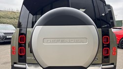 2020 (20) LAND ROVER DEFENDER 2.0 D240 S 110 5dr Auto 4671892