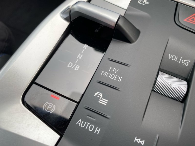  BMW iX2 150kW eDrive20 M Sport 65kWh 5dr Auto 3156929