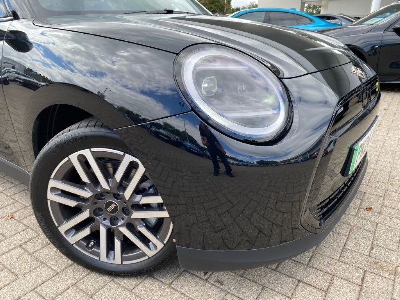  MINI COOPER 135kW E Classic [Level 1] 41kWh 3dr Auto 3396592