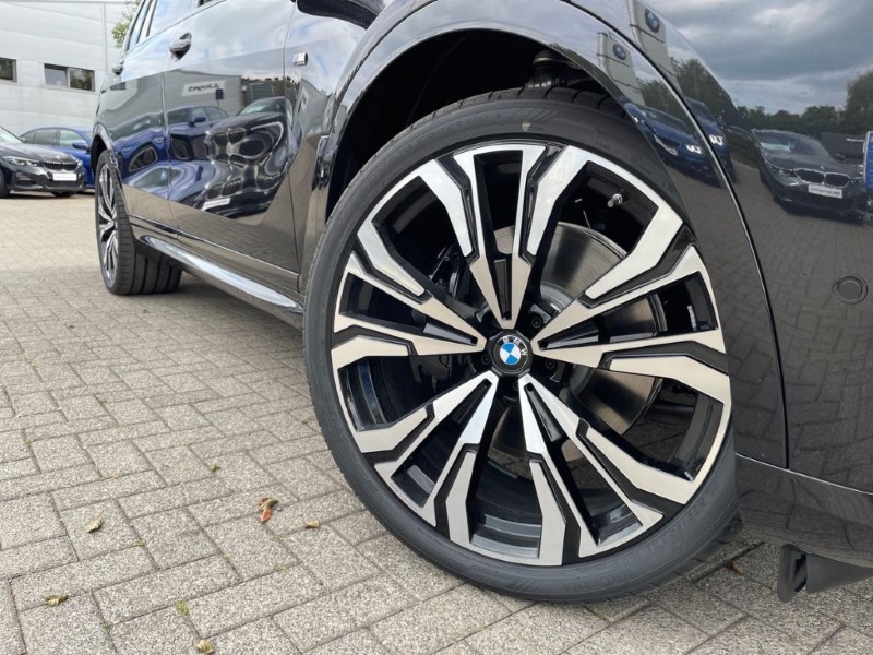 2025 (74) BMW X7 xDrive40i MHT M Sport 5dr Step Auto [Ultimate] 3275824