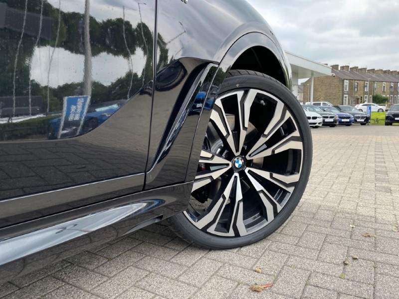 2025 (74) BMW X7 xDrive40i MHT M Sport 5dr Step Auto [Ultimate] 3275829