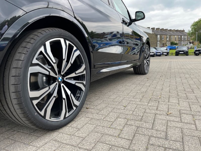 2025 (74) BMW X7 xDrive40i MHT M Sport 5dr Step Auto [Ultimate] 3275828