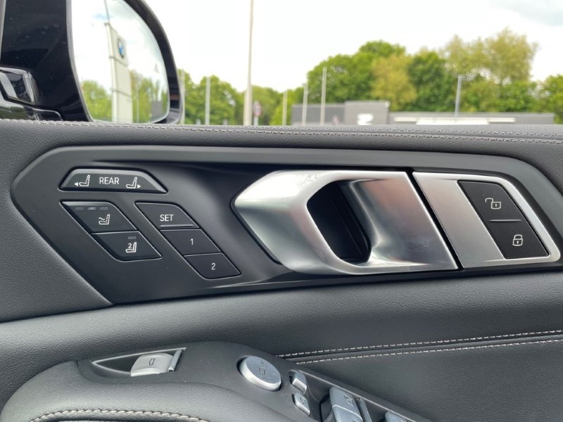 2025 (74) BMW X7 xDrive40i MHT M Sport 5dr Step Auto [Ultimate] 3275805