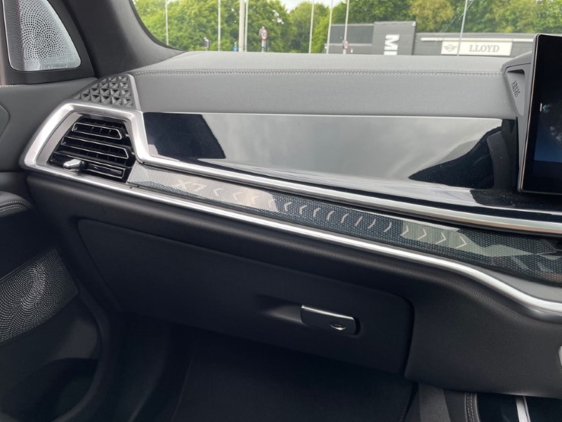 2025 (74) BMW X7 xDrive40i MHT M Sport 5dr Step Auto [Ultimate] 3275815