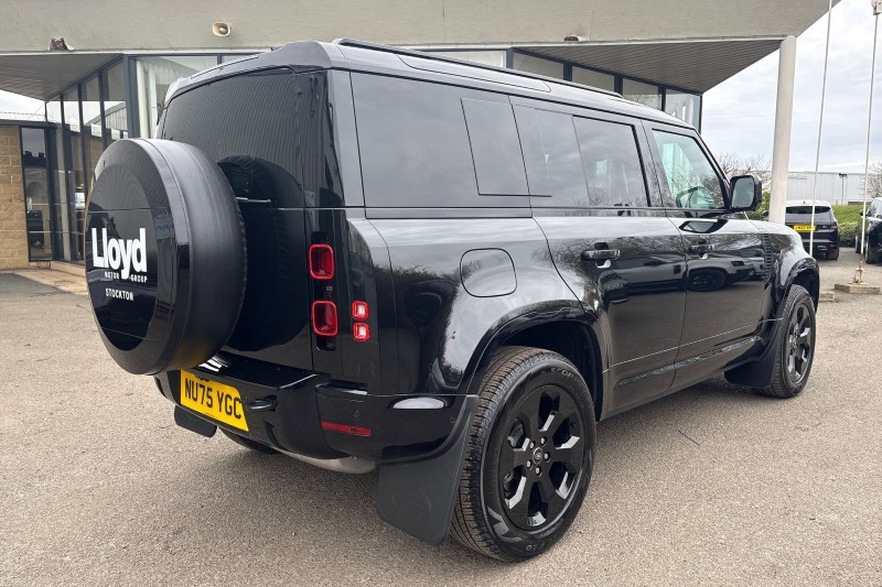 2025 (75) LAND ROVER DEFENDER 3.0 D250 X-Dynamic SE 110 5dr Auto 5209043