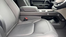 2025 (75) LAND ROVER DEFENDER 3.0 D250 X-Dynamic SE 110 5dr Auto 5209017