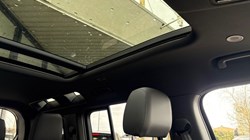 2025 (75) LAND ROVER DEFENDER 3.0 D250 X-Dynamic SE 110 5dr Auto 5209013