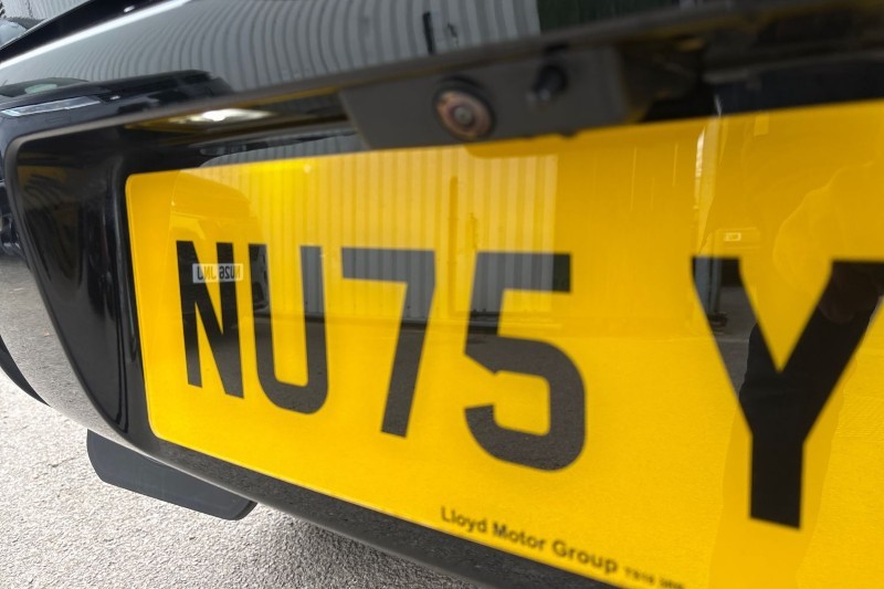 2025 (75) LAND ROVER DEFENDER 3.0 D250 X-Dynamic SE 110 5dr Auto 5209036