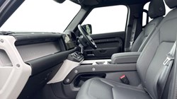 2025 (75) LAND ROVER DEFENDER 3.0 D250 X-Dynamic SE 110 5dr Auto 5208995