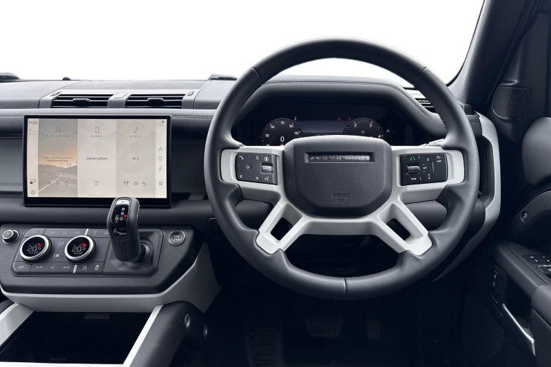 2025 (75) LAND ROVER DEFENDER 3.0 D250 X-Dynamic SE 110 5dr Auto 5209007