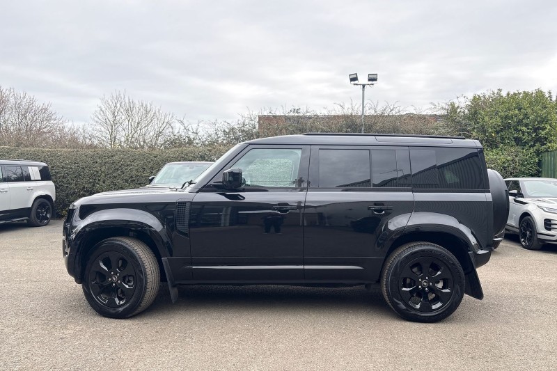 2025 (75) LAND ROVER DEFENDER 3.0 D250 X-Dynamic SE 110 5dr Auto 5209049