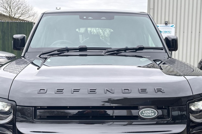 2025 (75) LAND ROVER DEFENDER 3.0 D250 X-Dynamic SE 110 5dr Auto 5209038