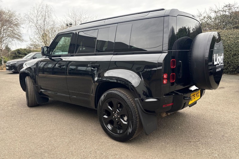 2025 (75) LAND ROVER DEFENDER 3.0 D250 X-Dynamic SE 110 5dr Auto 5209050