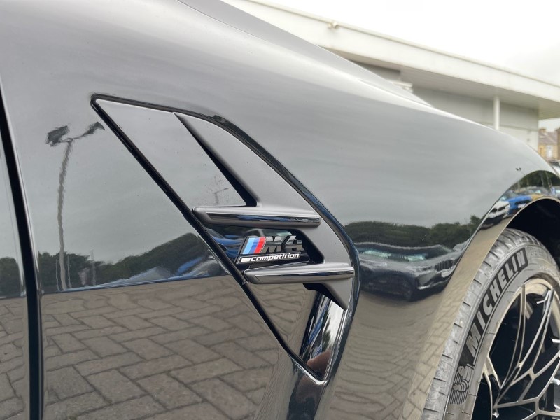  BMW M4 Competition 2dr Step Auto [M Carbon Pack] 3582010