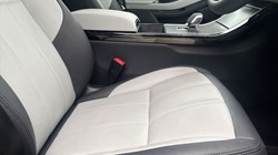 2025 (75) LAND ROVER RANGE ROVER EVOQUE 2.0 D200 Dynamic SE 5dr Auto 5273923