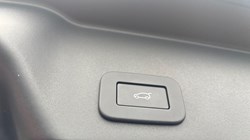 2025 (75) LAND ROVER RANGE ROVER EVOQUE 2.0 D200 Dynamic SE 5dr Auto 5273941