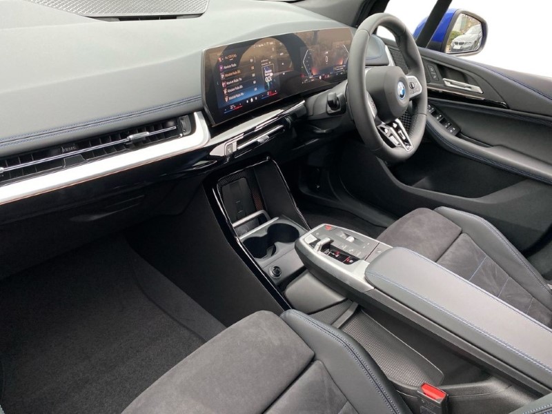 2025 (74) BMW 2 SERIES 225e xDrive Luxury 5dr DCT [Tech Plus Pack] 3696748