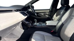 2019 (19) LAND ROVER RANGE ROVER EVOQUE 2.0 D180 First Edition 5dr Auto 4693486