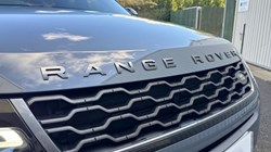 2019 (19) LAND ROVER RANGE ROVER EVOQUE 2.0 D180 First Edition 5dr Auto 4693527