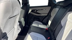 2019 (19) LAND ROVER RANGE ROVER EVOQUE 2.0 D180 First Edition 5dr Auto 4693487