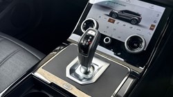 2022 (22) LAND ROVER RANGE ROVER EVOQUE 2.0 D200 R-Dynamic HSE 5dr Auto 4703813
