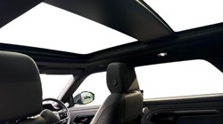 2022 (22) LAND ROVER RANGE ROVER EVOQUE 2.0 D200 R-Dynamic HSE 5dr Auto 4703821