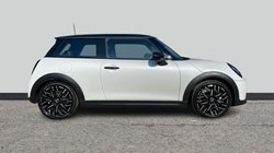 2025 (25) MINI COOPER 2.0 S Exclusive 3dr Auto 4017972