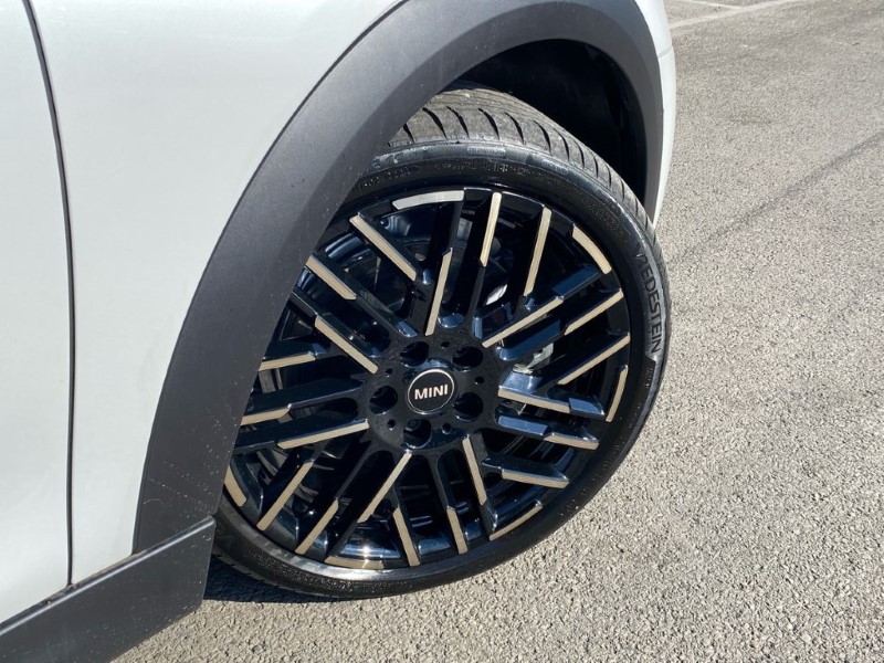 2025 (25) MINI COOPER 2.0 S Exclusive 3dr Auto 4018019