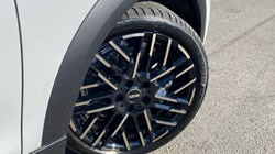 2025 (25) MINI COOPER 2.0 S Exclusive 3dr Auto 4018019
