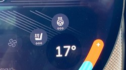 2025 (25) MINI COOPER 2.0 S Exclusive 3dr Auto 4018000