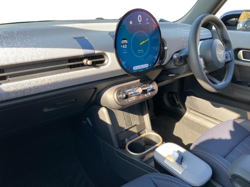 2025 (25) MINI COOPER 2.0 S Exclusive 3dr Auto 4017976