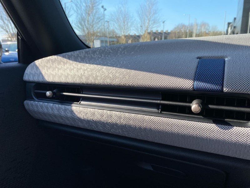 2025 (25) MINI COOPER 2.0 S Exclusive 3dr Auto 4018001