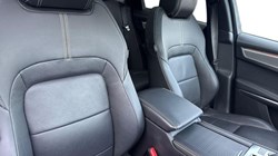 2024 (24) JAGUAR F-PACE 2.0 D200 R-Dynamic SE Black 5dr Auto AWD 4689006