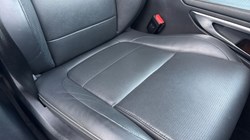 2024 (24) JAGUAR F-PACE 2.0 D200 R-Dynamic SE Black 5dr Auto AWD 4689005