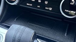 2024 (24) JAGUAR F-PACE 2.0 D200 R-Dynamic SE Black 5dr Auto AWD 4689015