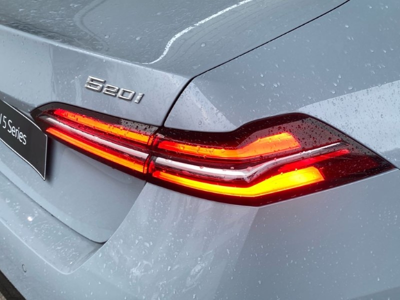  BMW 5 SERIES 520i M Sport 4dr Auto 4787365