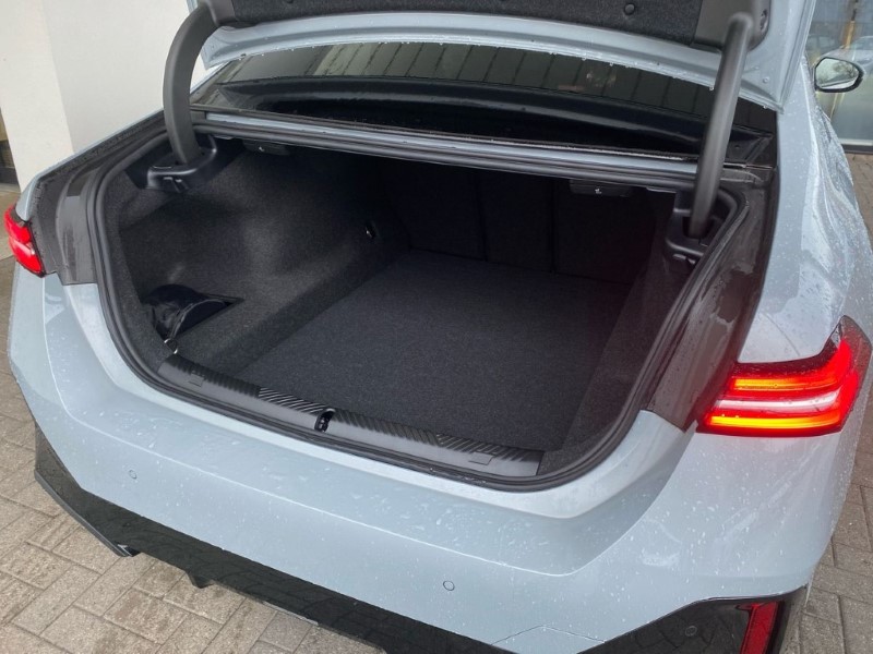  BMW 5 SERIES 520i M Sport 4dr Auto 4787356