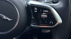 2022 (71) JAGUAR E-PACE 2.0 D200 R-Dynamic Black 5dr Auto 4705709