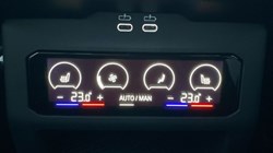 BMW M5 4dr DCT 4946765