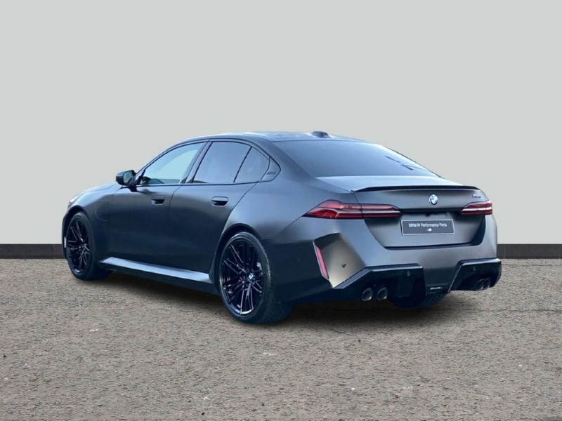  BMW M5 4dr DCT