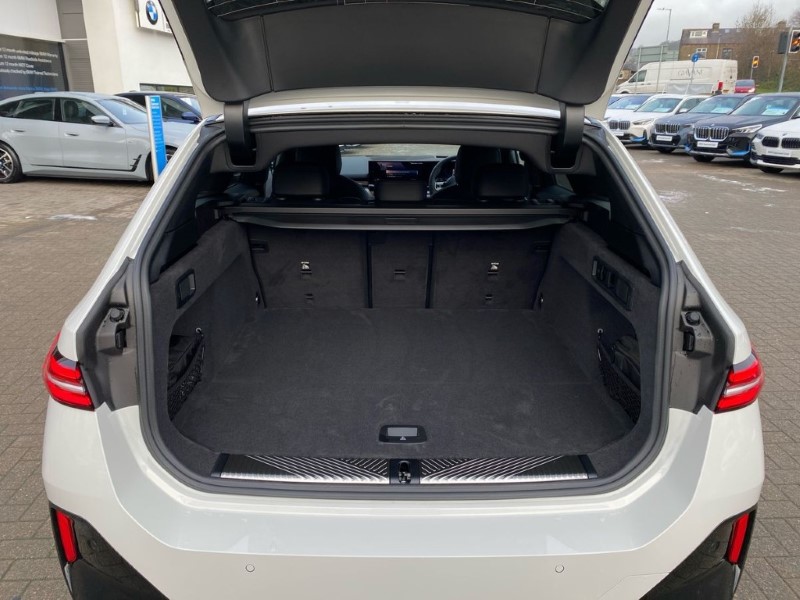  BMW 5 SERIES 530e M Sport 5dr Auto [Tech Plus] 5484931