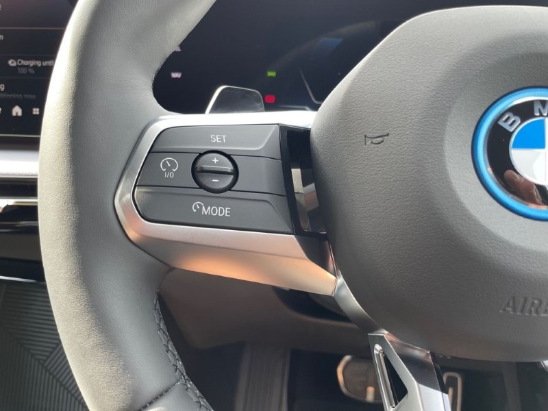  BMW iX2 150kW eDrive20 Shadow Edition 65kWh 5dr Auto 5510604