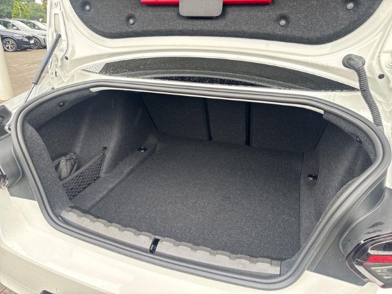  BMW 2 SERIES 220i M Sport 2dr Step Auto 5768500