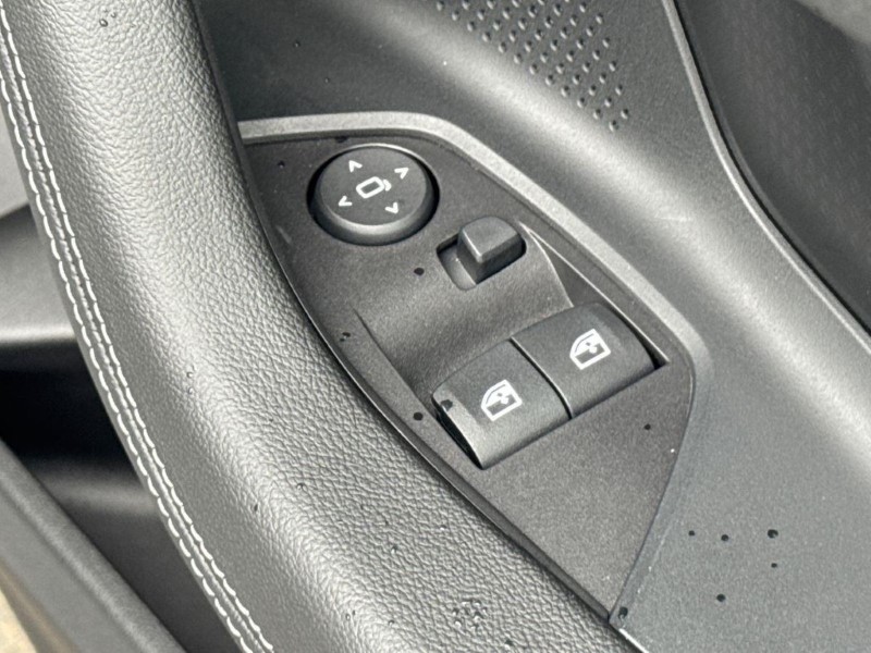  BMW 2 SERIES 220i M Sport 2dr Step Auto 5768485