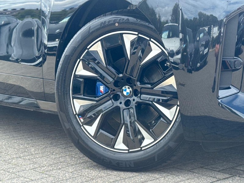  BMW iX 300kW xDrive45 M Sport 101kWh 5dr Auto 5681177